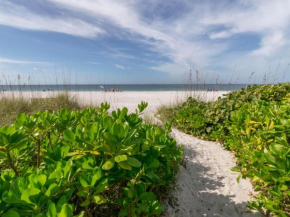 Seaside Beach House 203